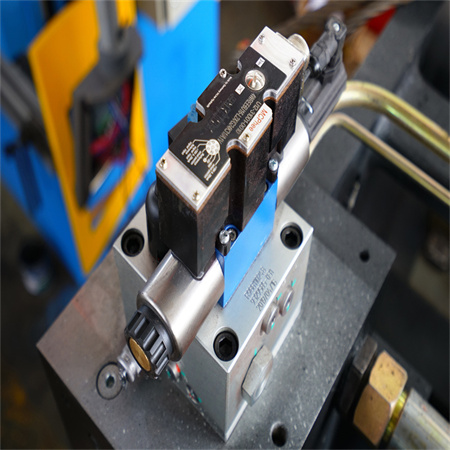 Aluminiumplaatvervaardigingsmasjinerie Remme Press Mini Hand Staalplaat Buig Rolling Machine Sdmt Press Brake