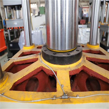 Fabrieksvervaardigde 315 ton wielkruiwa maak hidrouliese servo-persmasjien